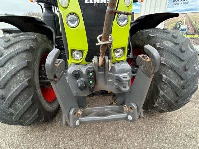 Tracteur CLAAS ARION 660 CIS+ - photo slide 9