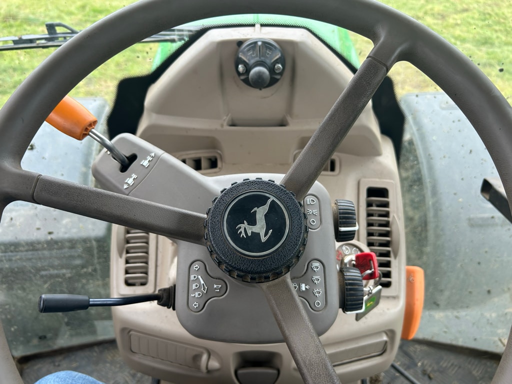 Tracteur JOHN DEERE 6130M - photo slide 8