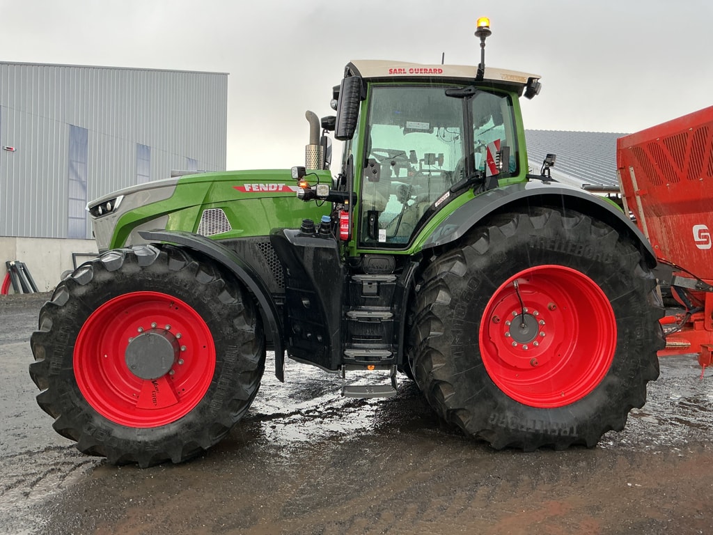 Tracteur FENDT 942 - photo slide 5