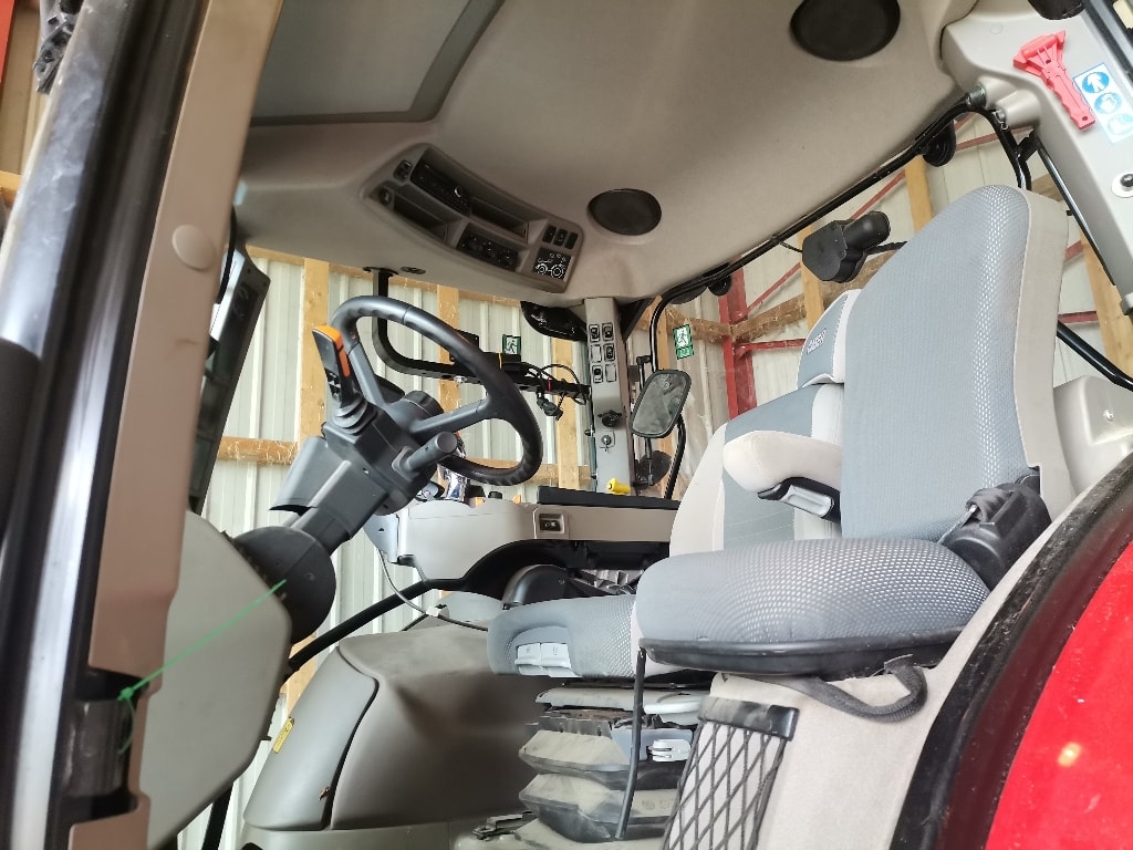 Tracteur CASE IH Maxxum 125 cvx - photo slide 15