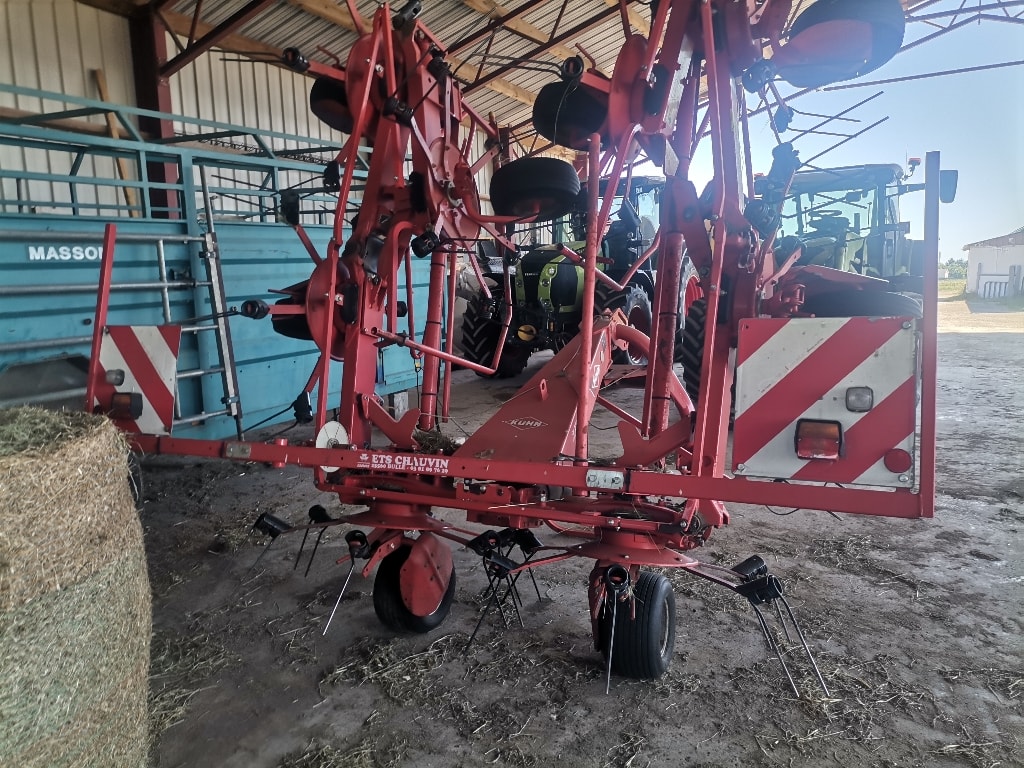 Faneuse KUHN GF 8702 - photo slide 1