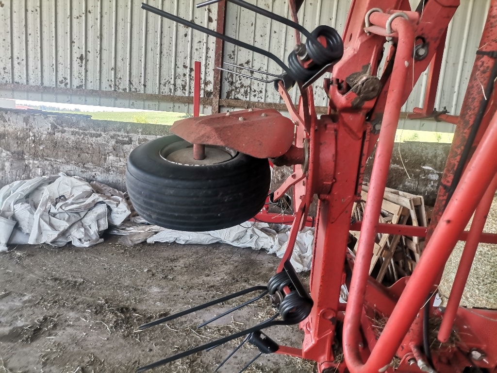 Faneuse KUHN GF 8702 - photo slide 8