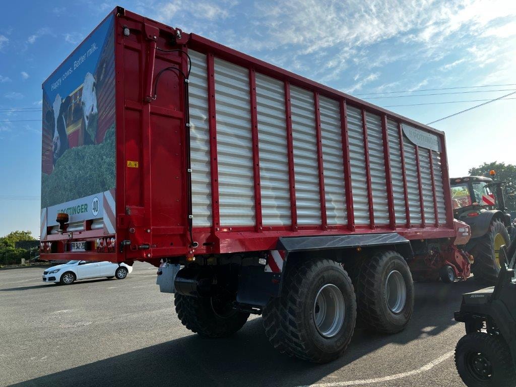 Autochargeuse POTTINGER Jumbo 7210 combiline - photo slide 7