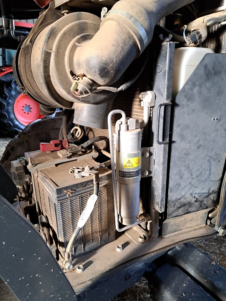 Tracteur KUBOTA M5111 DTHQ SANS CHARGEUR - photo slide 13