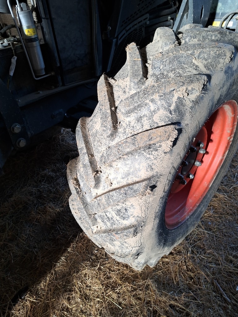 Tracteur KUBOTA M5111 DTHQ SANS CHARGEUR - photo slide 15