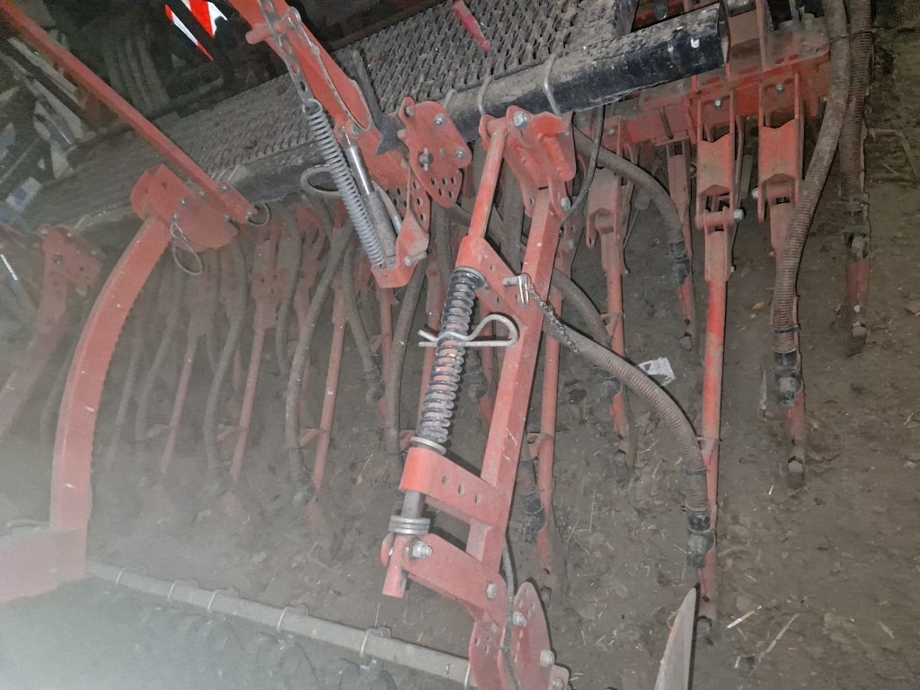 Combine de Semis KUHN Venta 3010+HR3020 - photo slide 11