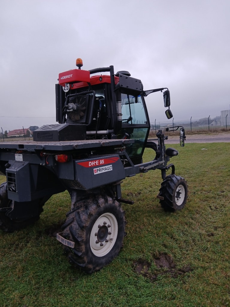 Tracteur enjambeur DEROT DHE-95 evo - photo slide 4