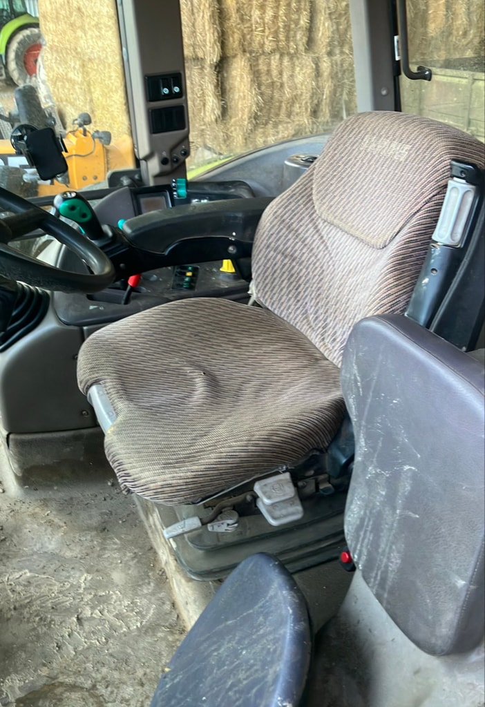 Tracteur CLAAS ARES 696 RZ - photo slide 14
