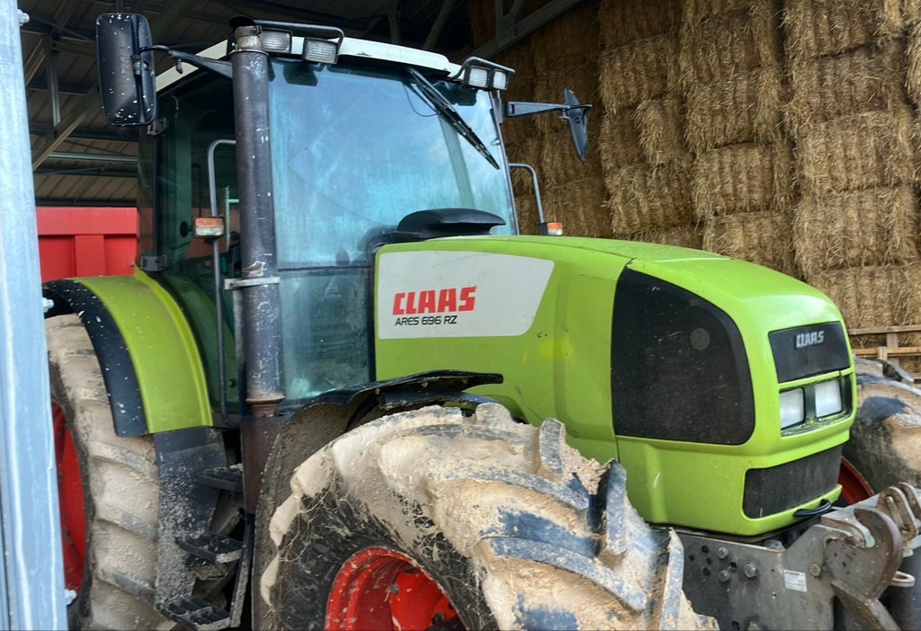 Tracteur CLAAS ARES 696 RZ - photo slide 3