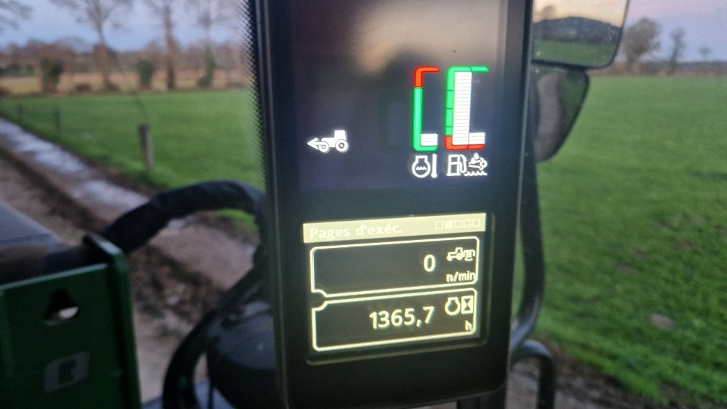 Tracteur JOHN DEERE 6120M - photo slide 13