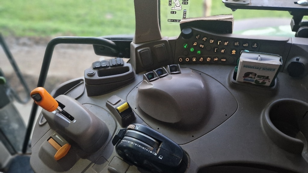 Tracteur JOHN DEERE 6120M - photo slide 16