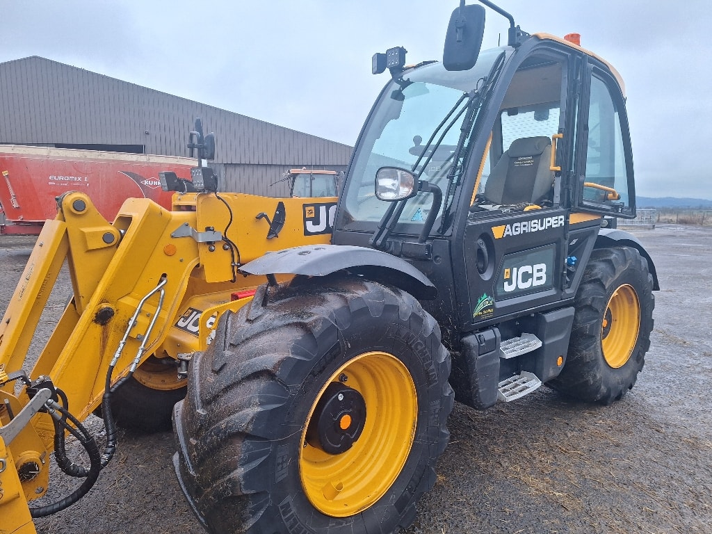 Telescopique JCB 532 70 agri super DTVT - photo slide 2