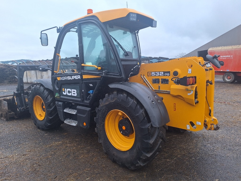 Telescopique JCB 532 70 agri super DTVT - photo slide 4