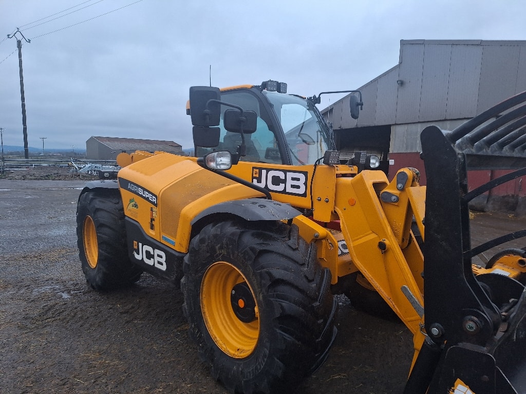 Telescopique JCB 532 70 agri super DTVT - photo slide 6