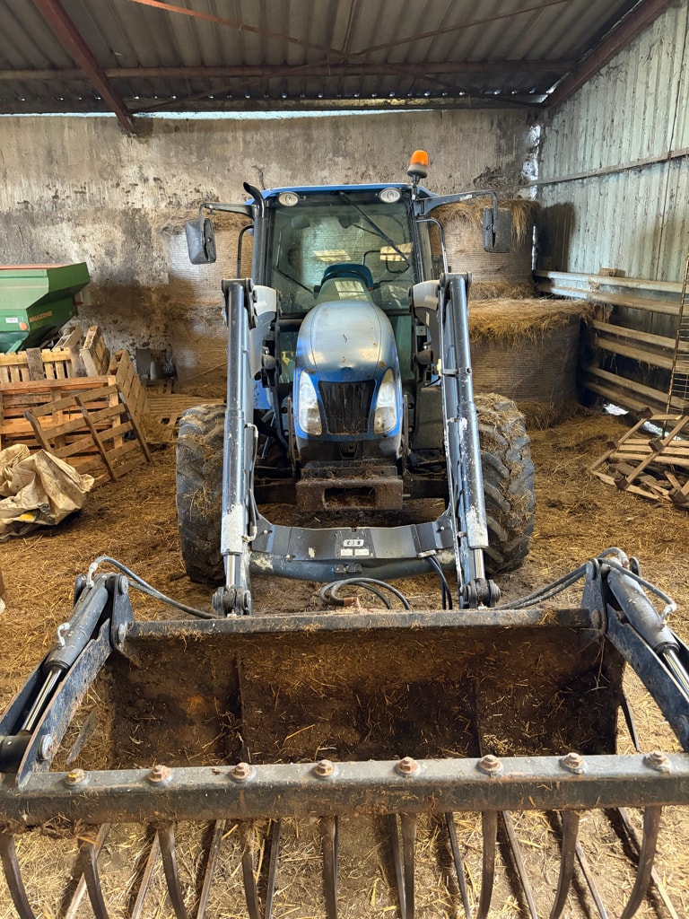 Tracteur NEW HOLLAND T5050 - photo slide 5