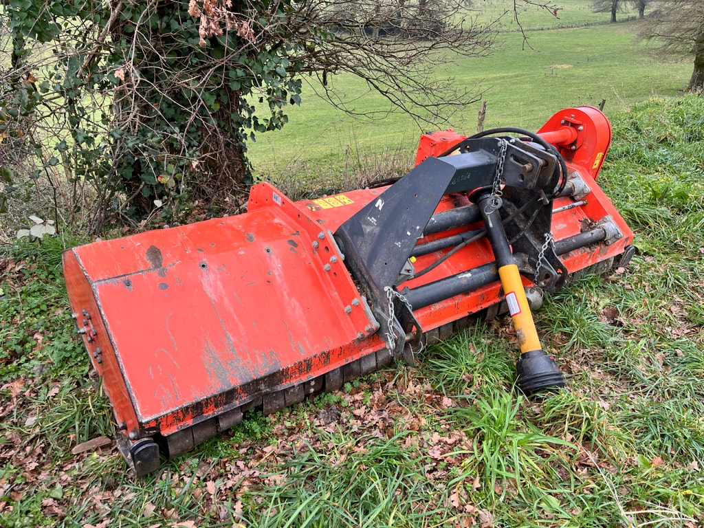 Broyeur KUBOTA SE 5280 - photo slide 2