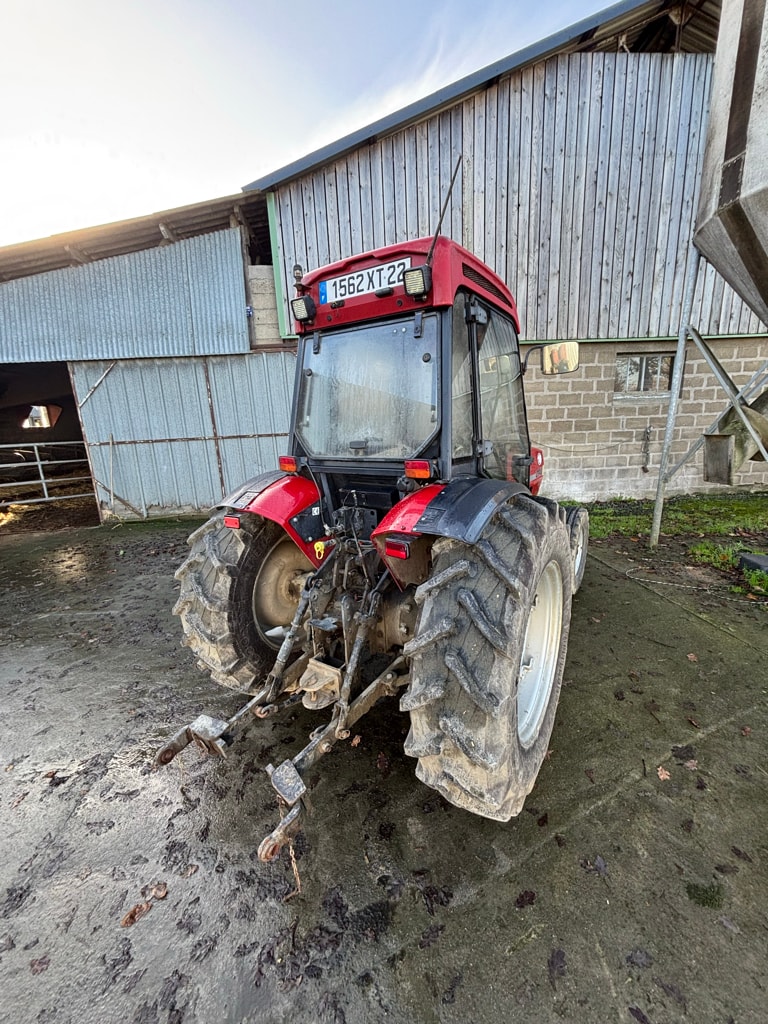Tracteur CASE IH 2140 - photo slide 3