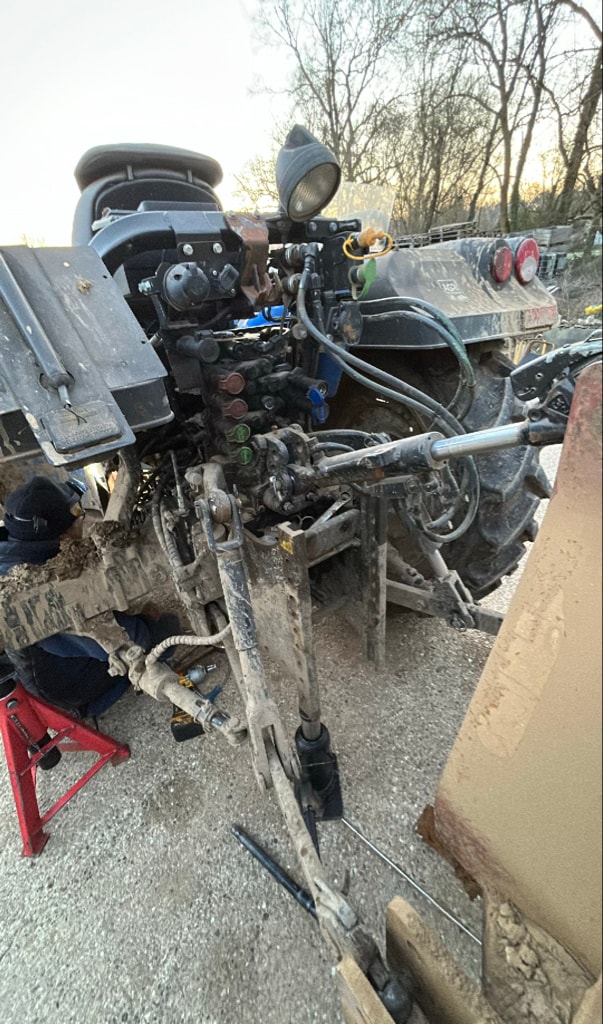 Tracteur NEW HOLLAND T4-100 LP - photo slide 10