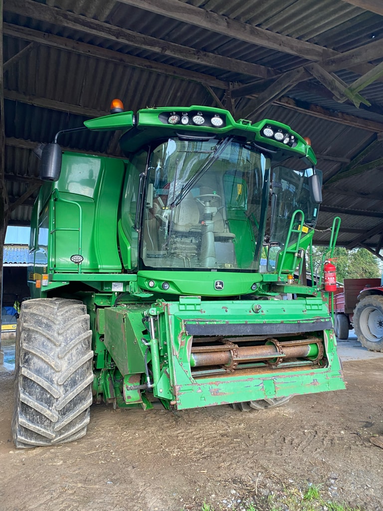 Moissonneuse JOHN DEERE T 660 HILLMASTER  - photo slide 1