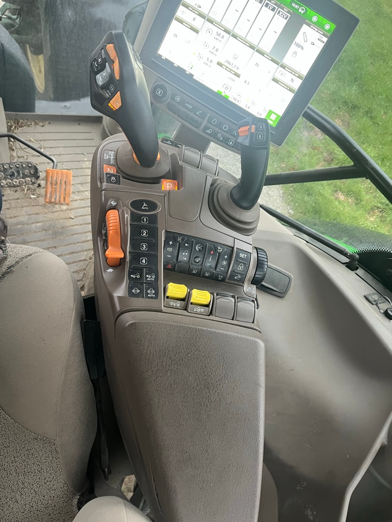 Tracteur JOHN DEERE 6R155 - photo slide 24
