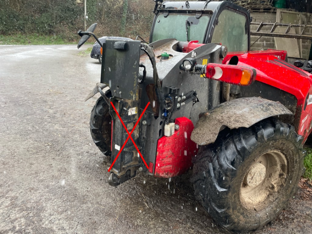 Telescopique MASSEY FERGUSON TH 6030 - photo slide 4
