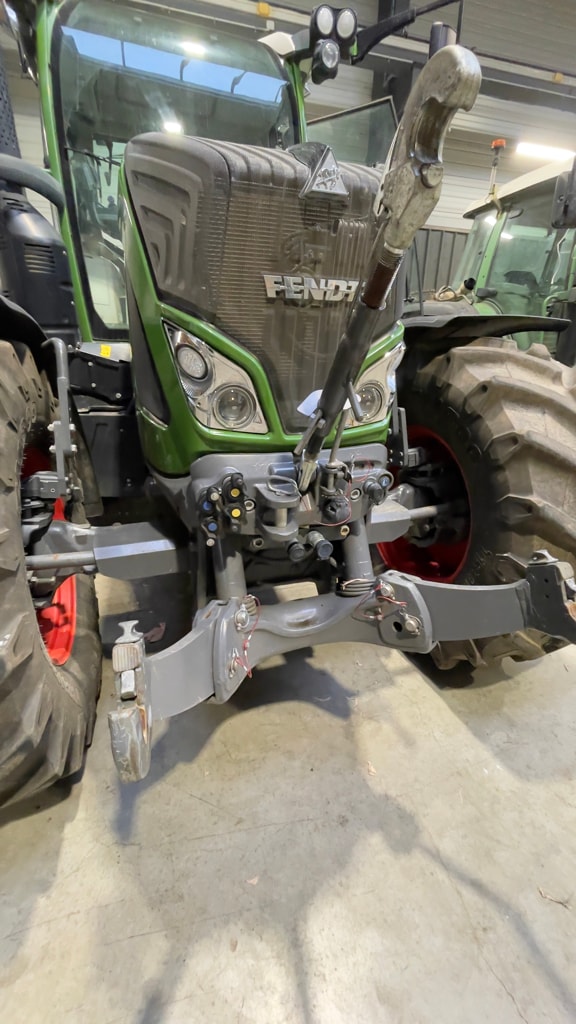 Tracteur FENDT 724 VARIO POWER - photo slide 8