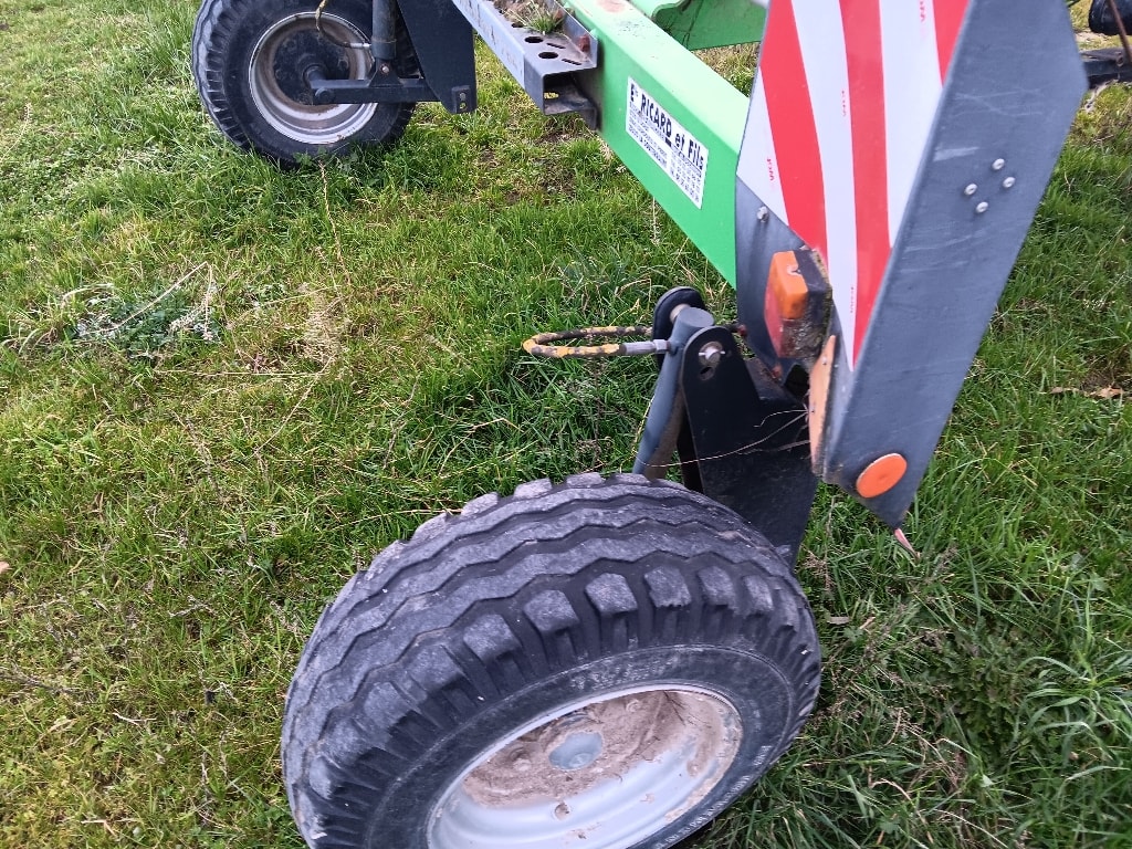 Andaineur DEUTZ FAHR Swatmaster 7641 - photo slide 8