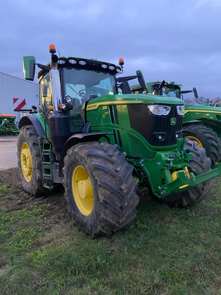 Tracteur JOHN DEERE 6R 230 - photo slide 3