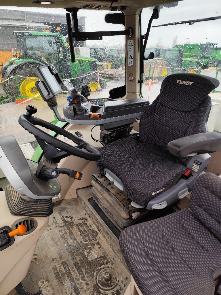 Tracteur FENDT 724 VARIO - photo slide 21