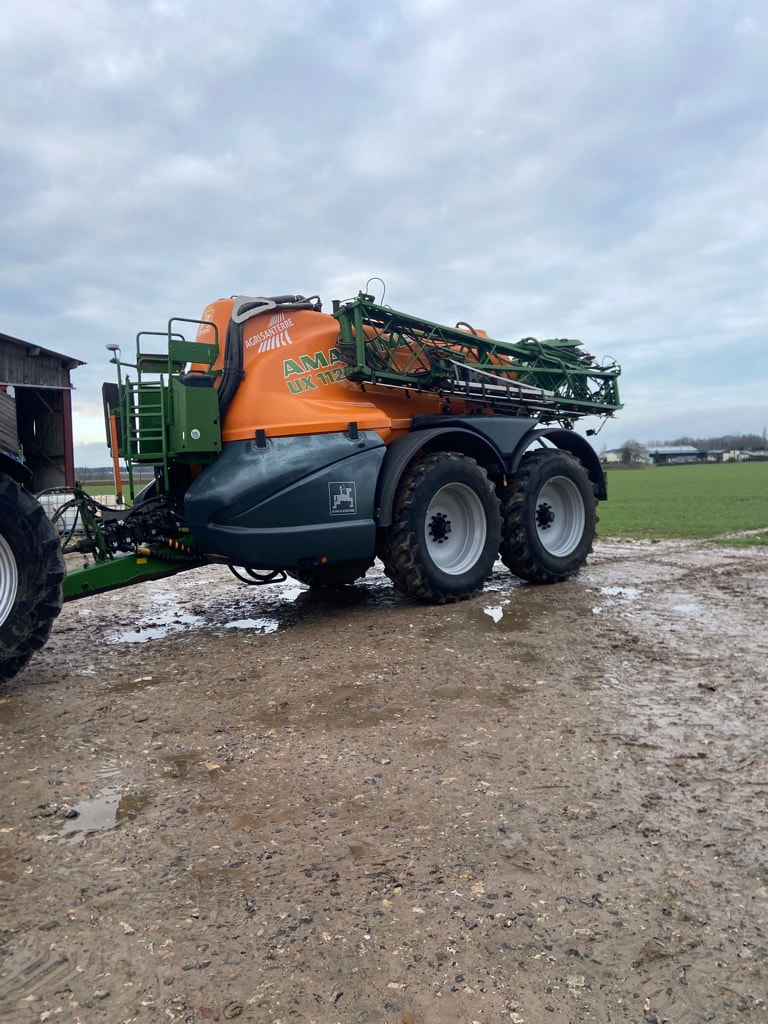 Pulverisateur AMAZONE UX11200 - photo slide 1