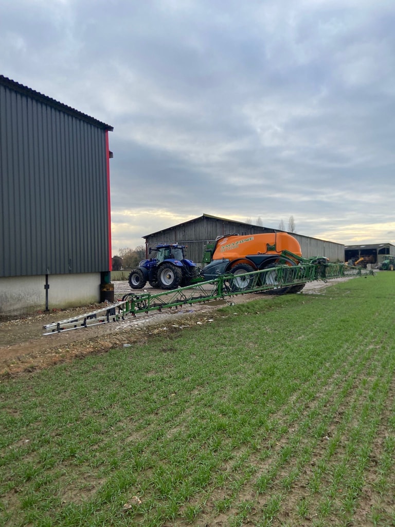 Pulverisateur AMAZONE UX11200 - photo slide 11