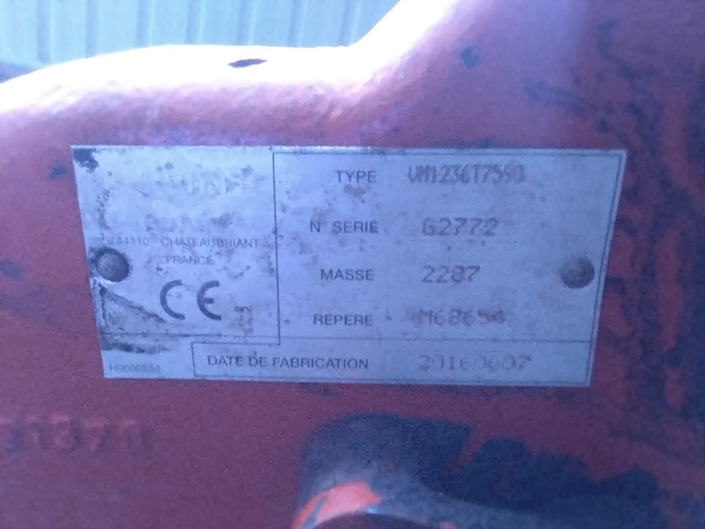 Charrue KUHN Varimaster 123 - photo slide 5