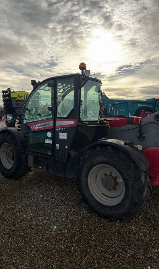 Telescopique MASSEY FERGUSON 9407 - photo slide 4