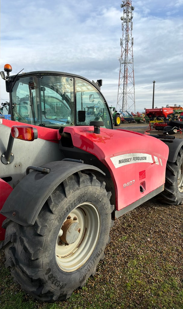 Telescopique MASSEY FERGUSON 9407 - photo slide 6