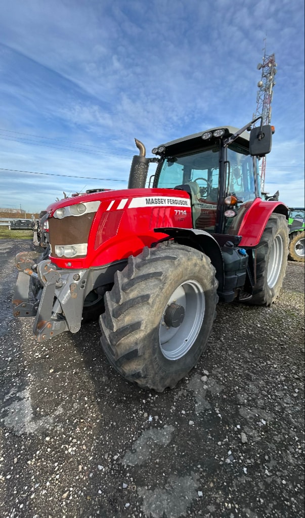 Tracteur MASSEY FERGUSON 7714 DYNA-4 ESSENTIAL - photo slide 1