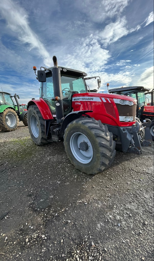 Tracteur MASSEY FERGUSON 7714 DYNA-4 ESSENTIAL - photo slide 4