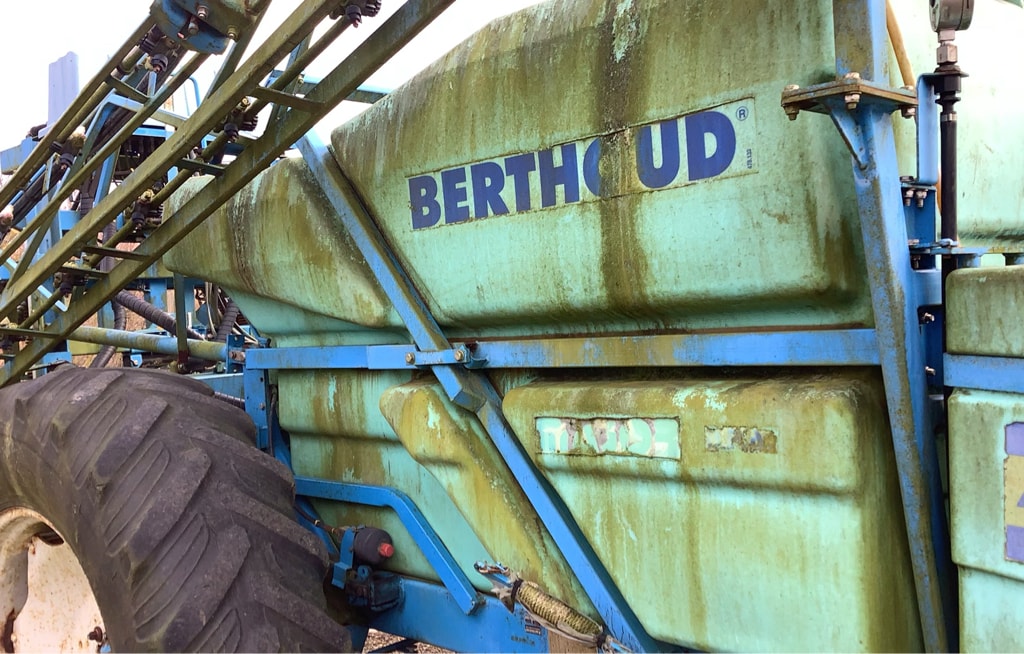 Pulverisateur BERTHOUD Major 32 - photo slide 9