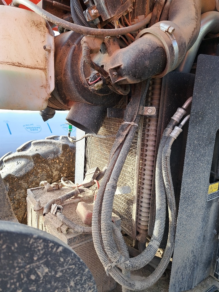 Tracteur chargeur KUBOTA M6101 - photo slide 8