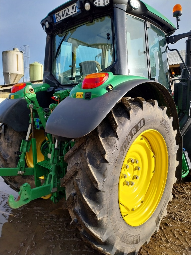 Tracteur chargeur JOHN DEERE 6120M - photo slide 3