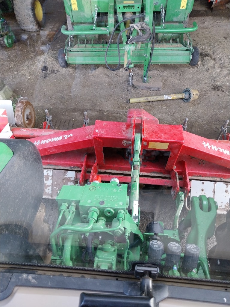 Tracteur chargeur JOHN DEERE 6120M - photo slide 10