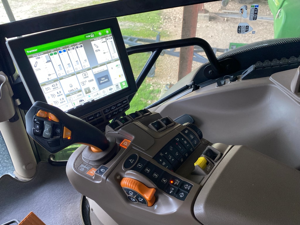 Tracteur JOHN DEERE 6R 215 - photo slide 17
