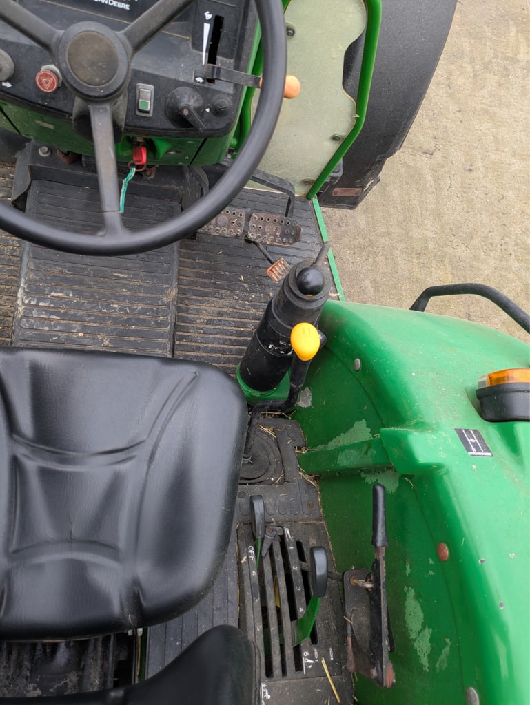 Tracteur JOHN DEERE 5065E - photo slide 4