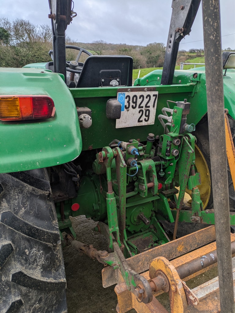 Tracteur JOHN DEERE 5065E - photo slide 13
