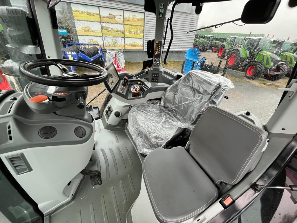 Tracteur CLAAS AXION 930 CEBIS - photo slide 15