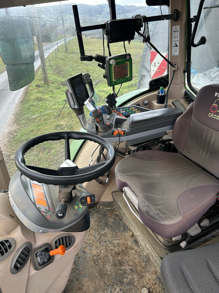 Tracteur FENDT 716 VARIO POWER - photo slide 9
