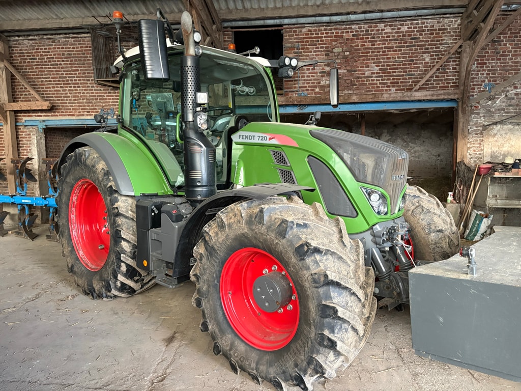 Tracteur FENDT 720 profi + - photo slide 1