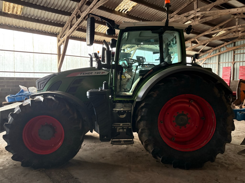 Tracteur FENDT 720 profi + - photo slide 3