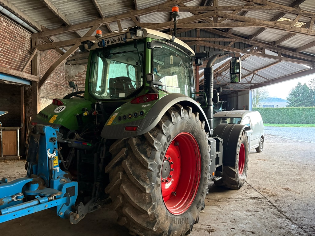 Tracteur FENDT 720 profi + - photo slide 6