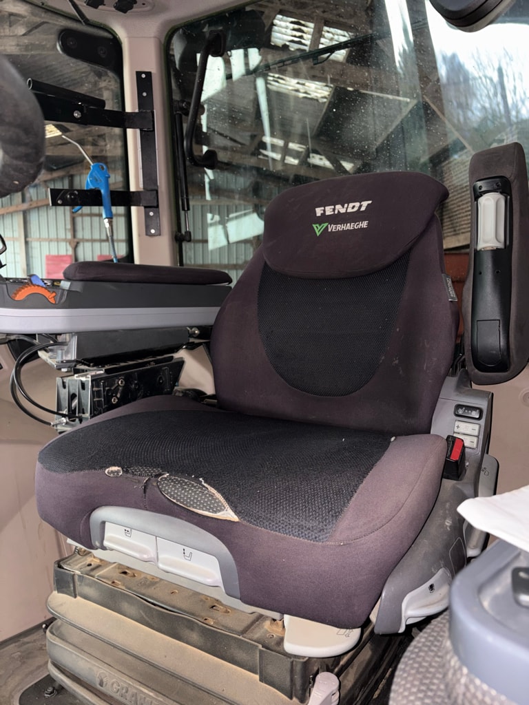 Tracteur FENDT 720 profi + - photo slide 11