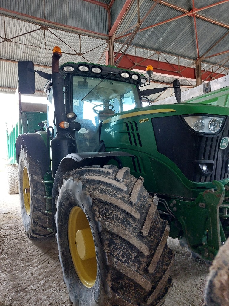 Tracteur JOHN DEERE 6195R - photo slide 2
